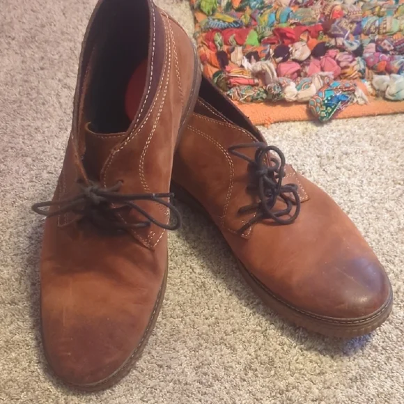 Johnston & Murphy Tan Leather Chukka Boots - Picture 5 of 7